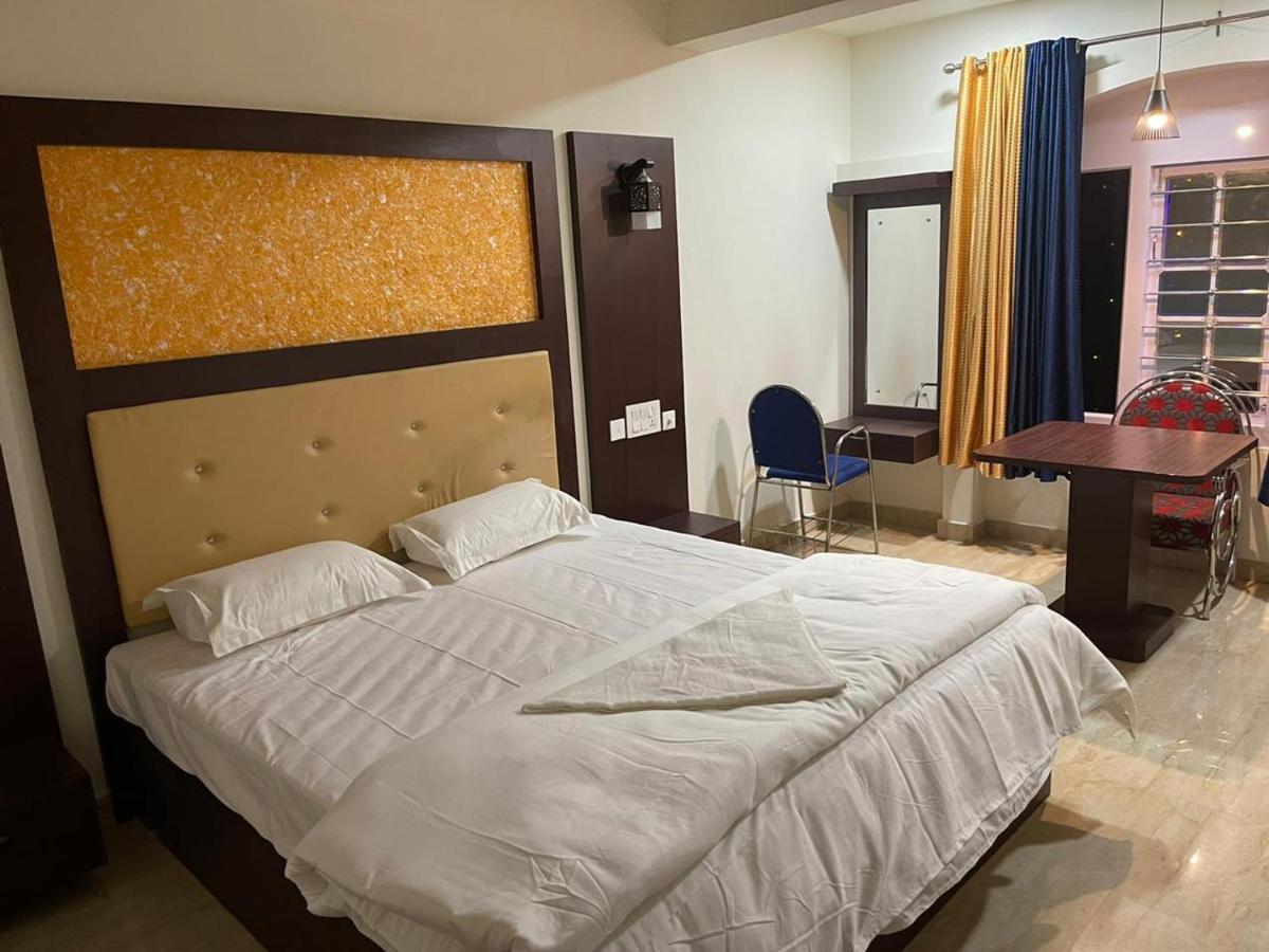 Hotel Bassac Residency Changanācheri Exterior foto
